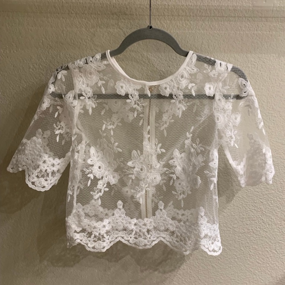 SHEER TOP